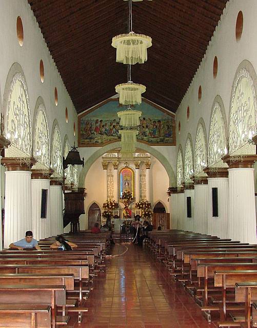 4. Iglesia Niño Jesús (interior)